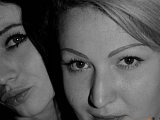 2hotchics